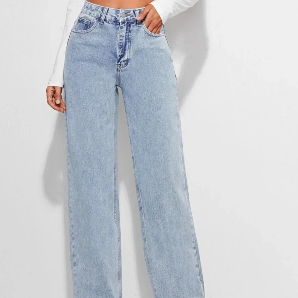 NWOT Wide Leg Jeans - Acid Wash - Picture 1 of 6